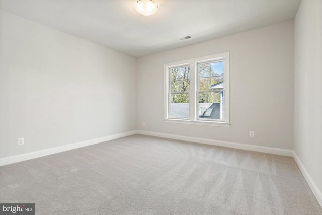 2221 ORCHID DR, Falls Church, VA 22046