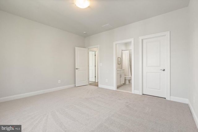 2221 ORCHID DR, Falls Church, VA 22046