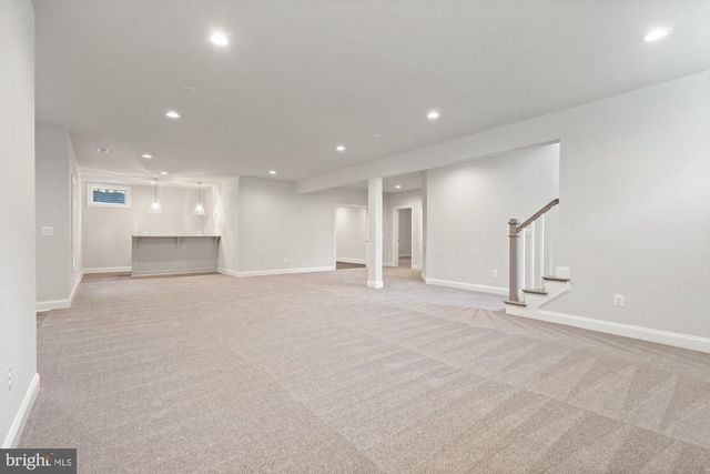 2221 ORCHID DR, Falls Church, VA 22046