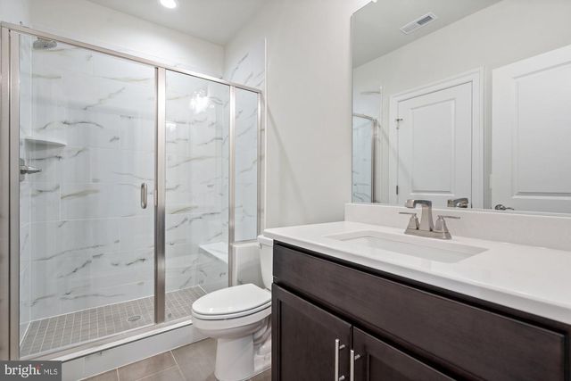 2221 ORCHID DR, Falls Church, VA 22046