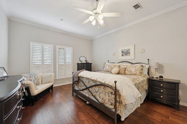 8636 Bridge Street, North Richland Hills, TX 76180