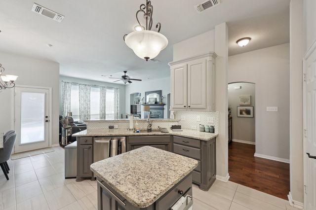 8636 Bridge Street, North Richland Hills, TX 76180