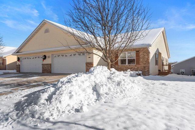 840 Chief Kewaskum PLACE, Kewaskum, WI 53040