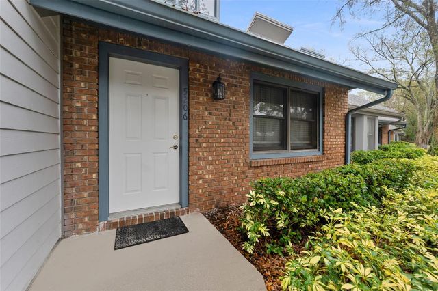 5206 PINE MILL COURT, Temple Terrace, FL 33617