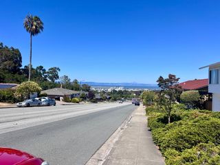 2717 Trousdale Drive, Burlingame, CA 94010