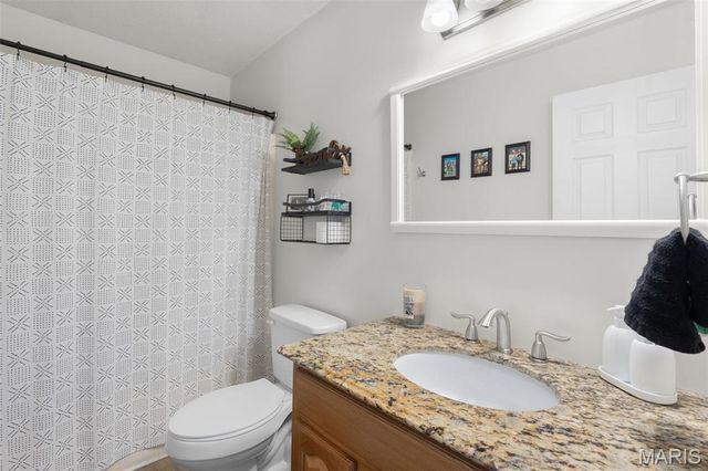 5105 Scarlett Ohara Lane, Villa Ridge, MO 63089