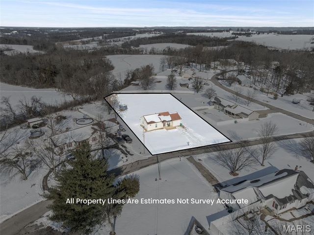 5105 Scarlett Ohara Lane, Villa Ridge, MO 63089