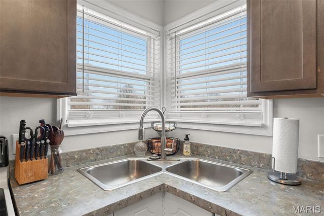 5105 Scarlett Ohara Lane, Villa Ridge, MO 63089