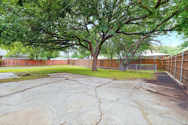 1602 Dakota Drive, Garland, TX 75043