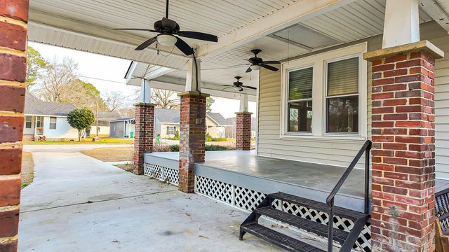 202 Quaker Street, Saint George, SC 29477