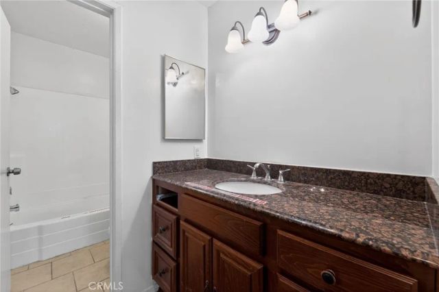 5460 White Oak Avenue J207, Encino, CA 91316