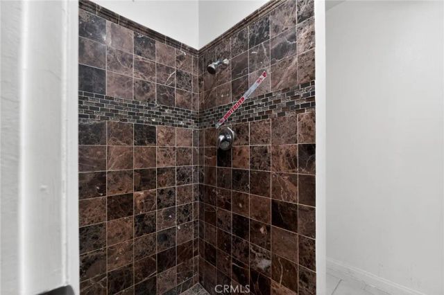 5460 White Oak Avenue J207, Encino, CA 91316