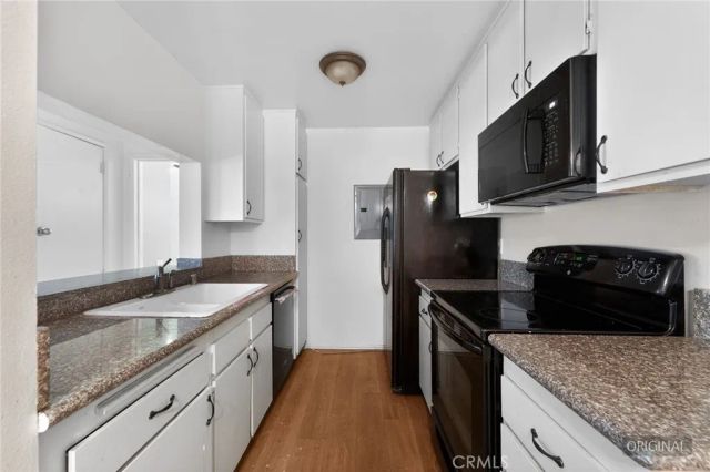 5460 White Oak Avenue J207, Encino, CA 91316