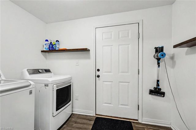 921 Pichard Street, Greensboro, NC 27401