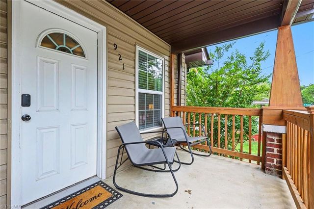 921 Pichard Street, Greensboro, NC 27401