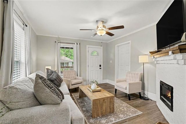 921 Pichard Street, Greensboro, NC 27401