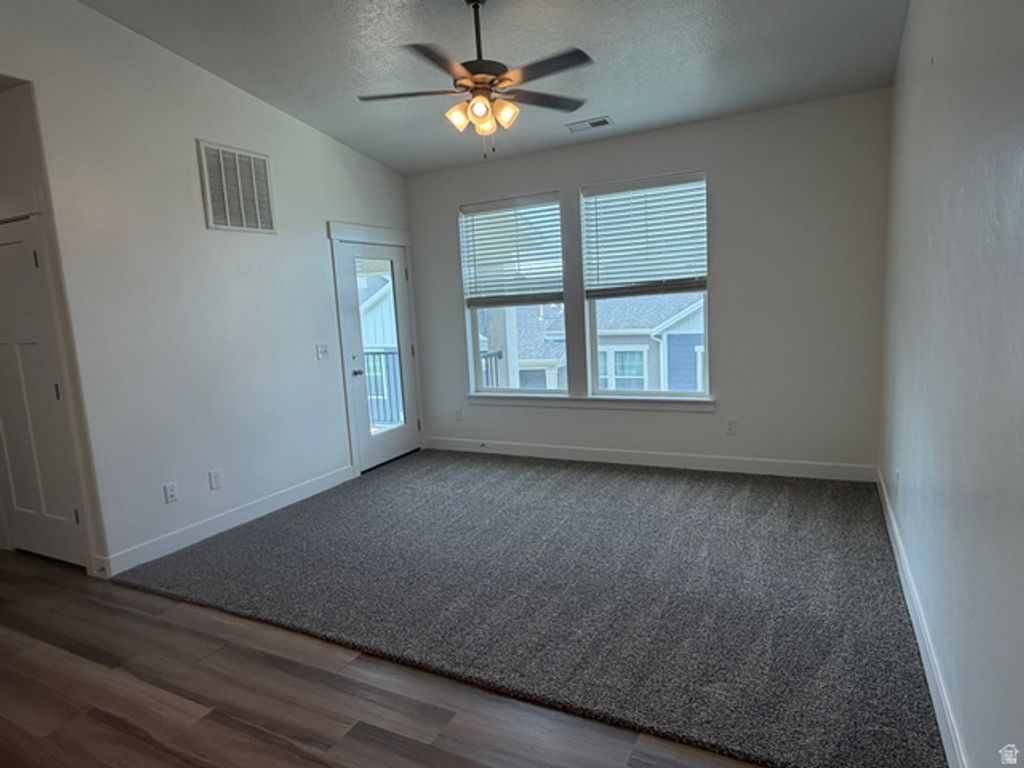Image 3 of property listing at 1773 W EAGLEWOOD DR #302, Saratoga Springs, UT 84045