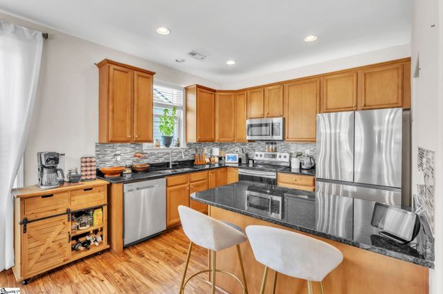 121 Belle Oaks Drive, Simpsonville, SC 29680