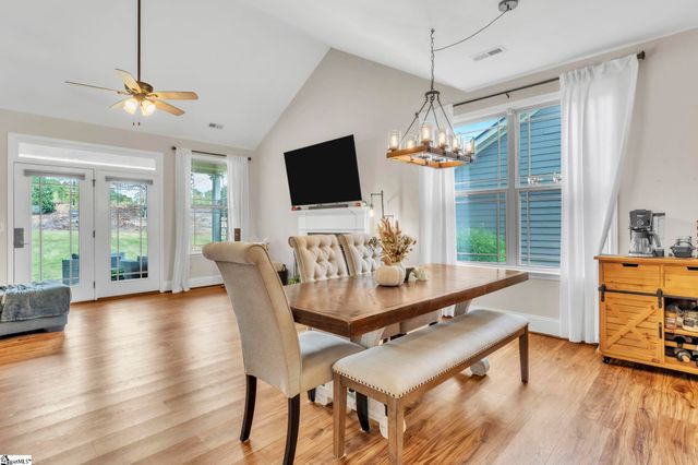 121 Belle Oaks Drive, Simpsonville, SC 29680
