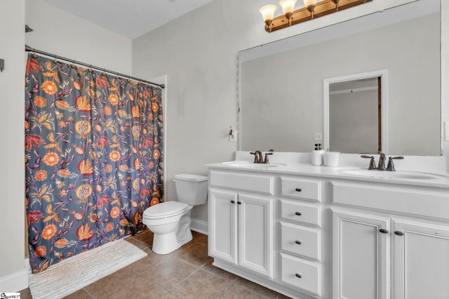 121 Belle Oaks Drive, Simpsonville, SC 29680
