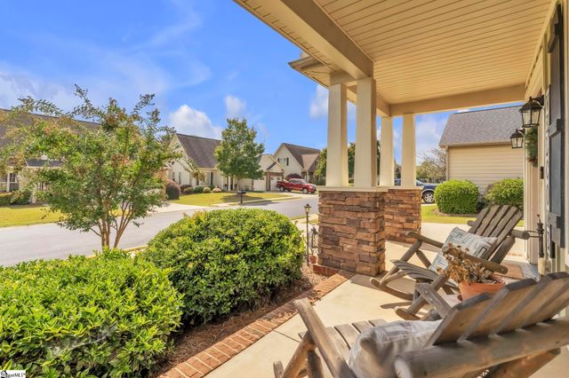 121 Belle Oaks Drive, Simpsonville, SC 29680