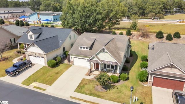 121 Belle Oaks Drive, Simpsonville, SC 29680