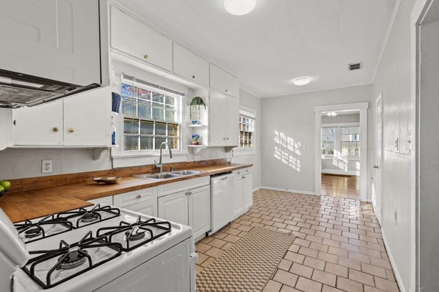 1310 W Morton Street, Denison, TX 75020