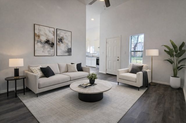 415 W 7th Street, Bonham, TX 75418