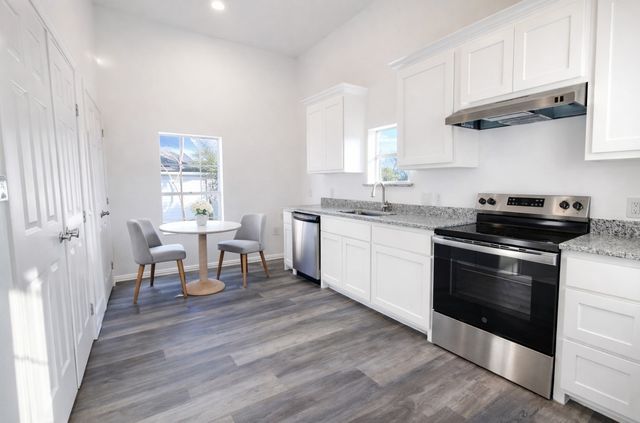 415 W 7th Street, Bonham, TX 75418