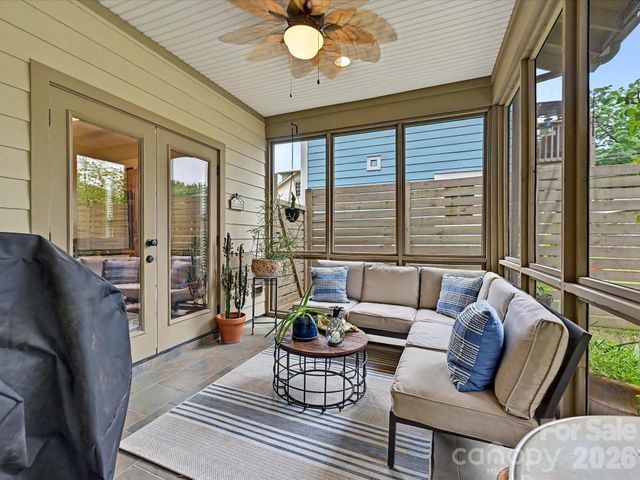 916 Essex Street, Charlotte, NC 28205
