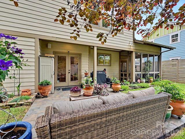 916 Essex Street, Charlotte, NC 28205