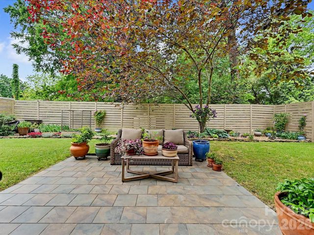916 Essex Street, Charlotte, NC 28205