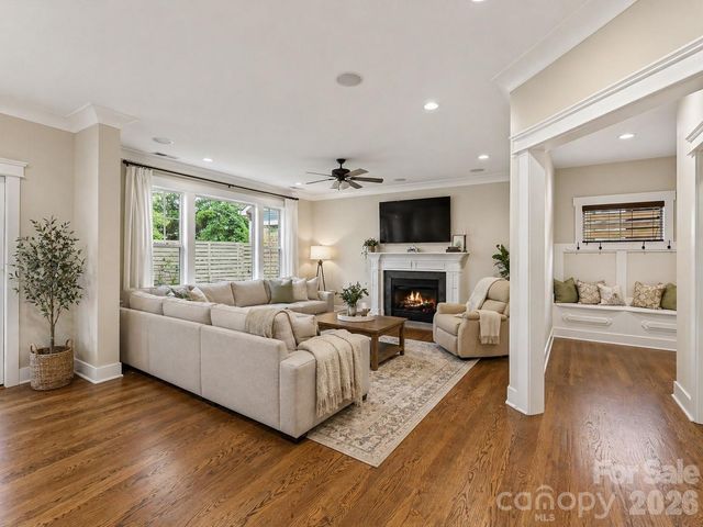 916 Essex Street, Charlotte, NC 28205