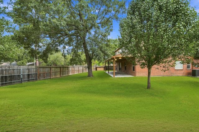 22907 Squirrel Tree Street, Spring, TX 77389