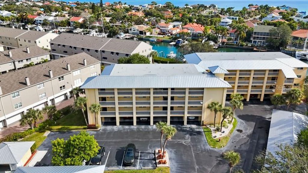 1125 PINELLAS BAYWAY S 205, St Petersburg, FL 33715