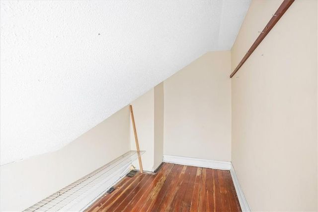 1701 W Walnut Street, Independence, MO 64050