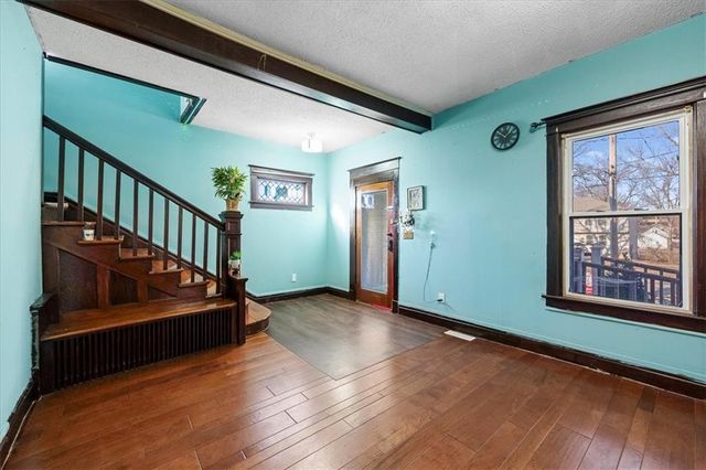 1701 W Walnut Street, Independence, MO 64050