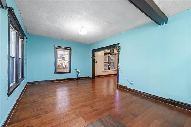 1701 W Walnut Street, Independence, MO 64050