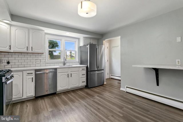 130 S WELLS AVE, Glenolden, PA 19036