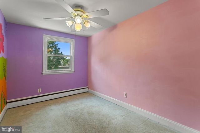 130 S WELLS AVE, Glenolden, PA 19036