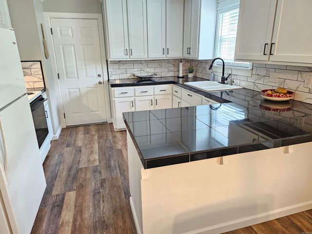 21559 Crab Apple Circle, Hensley, AR 72065