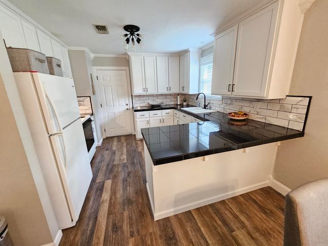 21559 Crab Apple Circle, Hensley, AR 72065