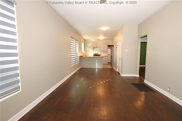 216 Grosscup Avenue, Dunbar, WV 25064