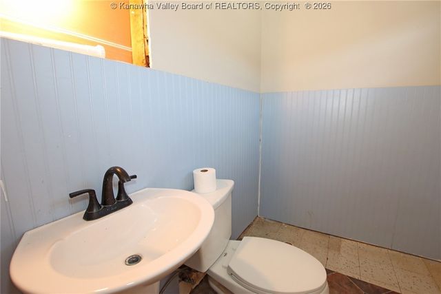 216 Grosscup Avenue, Dunbar, WV 25064