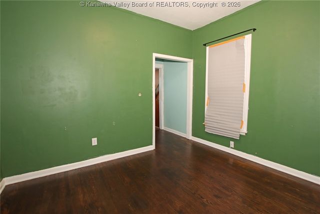 216 Grosscup Avenue, Dunbar, WV 25064