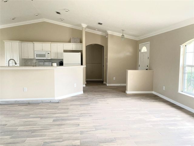 6 WOODSHAW LANE, Palm Coast, FL 32164