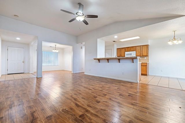 4360 W Vassar Avenue, Fresno, CA 93722