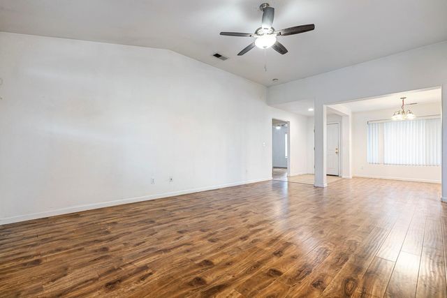 4360 W Vassar Avenue, Fresno, CA 93722