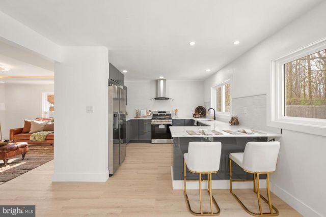 301 HIALEAH DR, Cherry Hill, NJ 08002