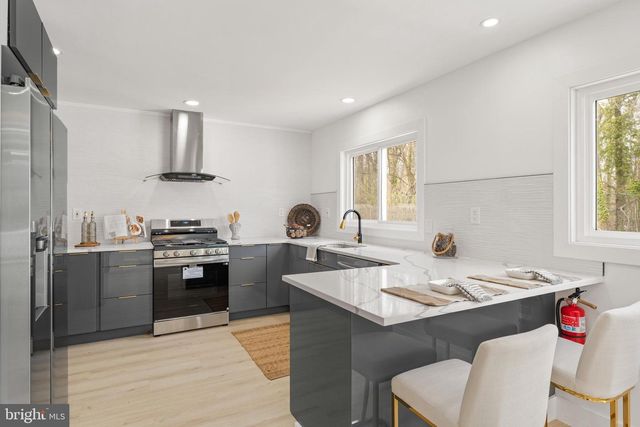 301 HIALEAH DR, Cherry Hill, NJ 08002